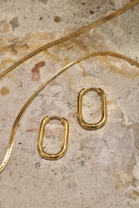 Oval Hoop Gold Earrings *atolea