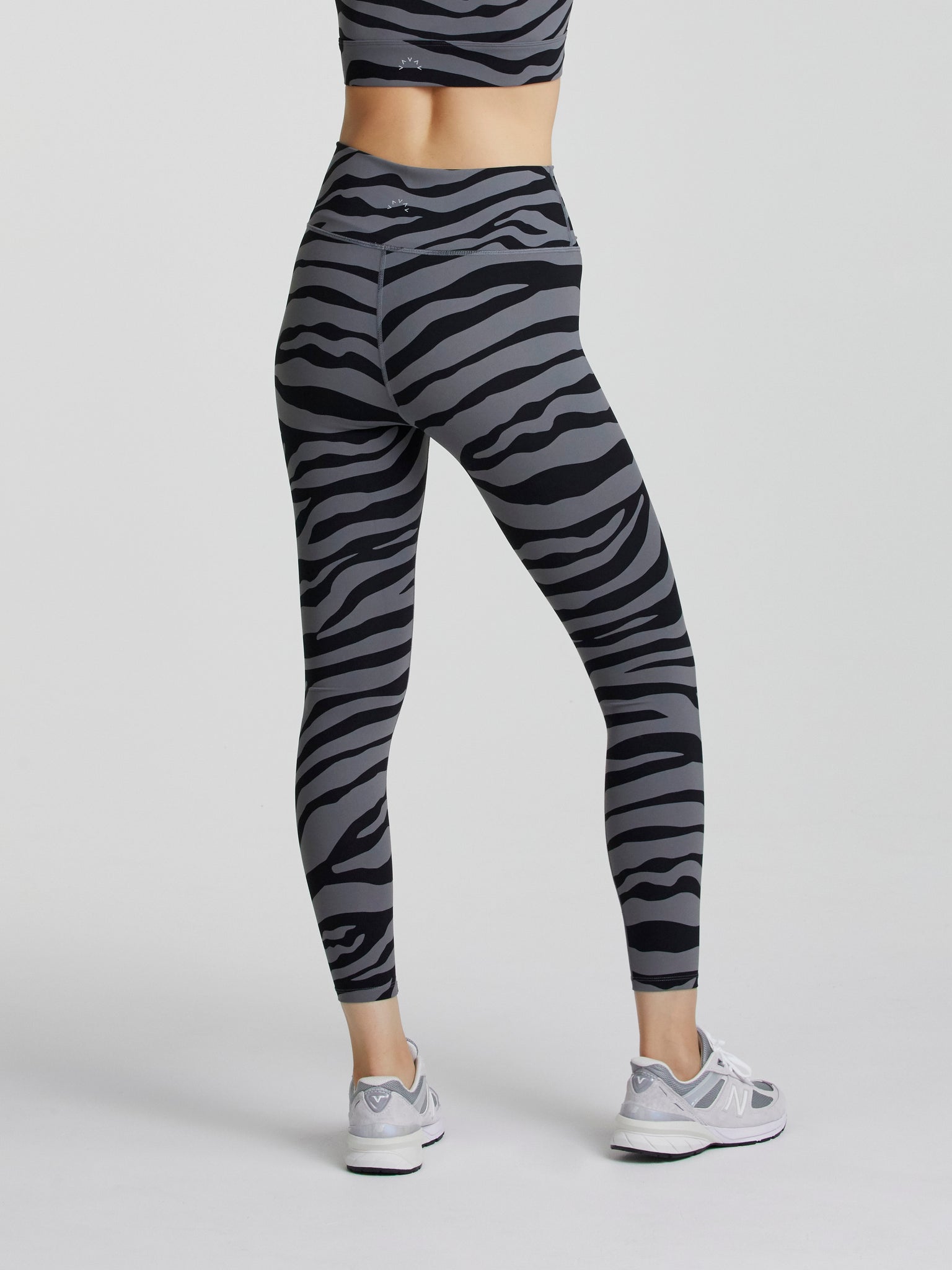 VARLEY Luna Legging Steel Zebra – Grace & Strength the Boutique